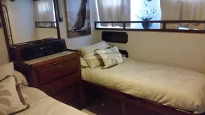 Twin Cabin