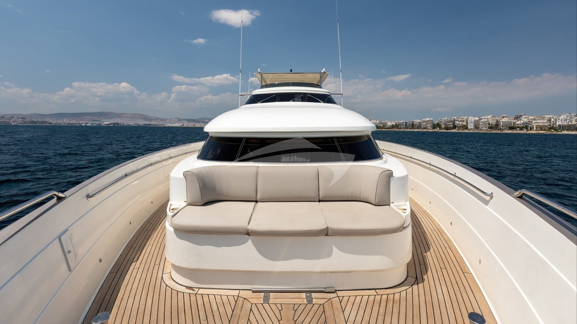 Foredeck Seating