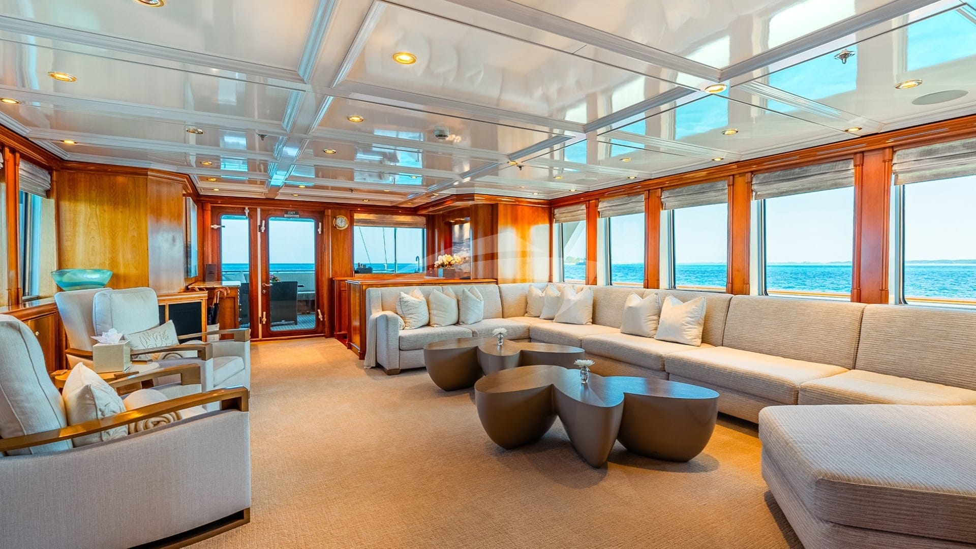Salon looking Aft