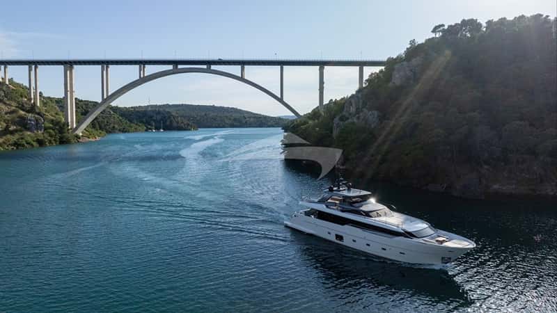 DESTINO 29m motor yacht charter, photo 7