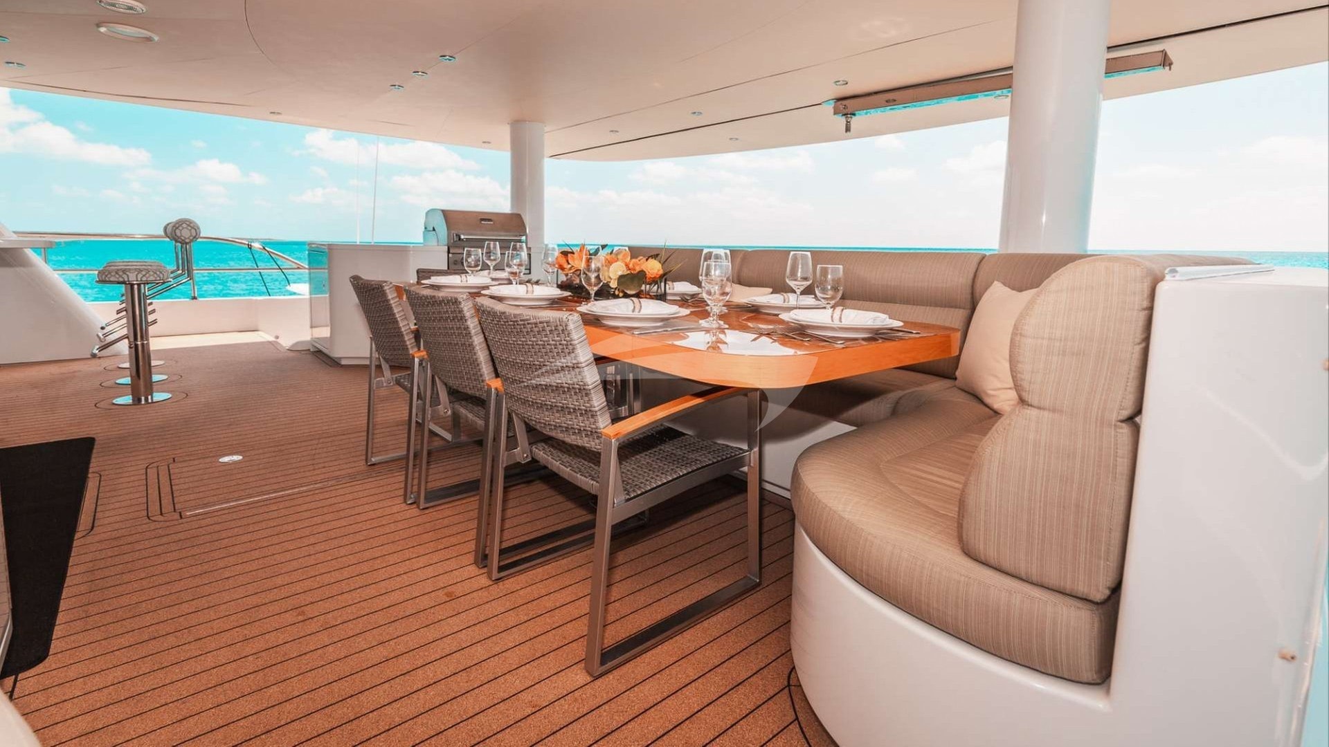 Deck Dining