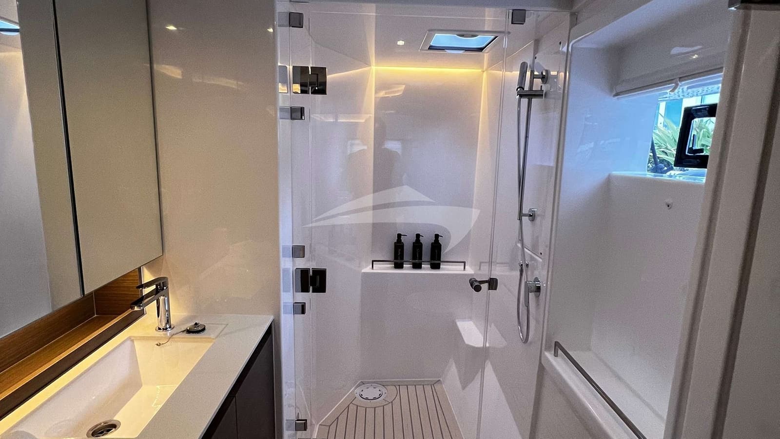 ANDIAMO TUTTI, photo from the yacht portfolio 7