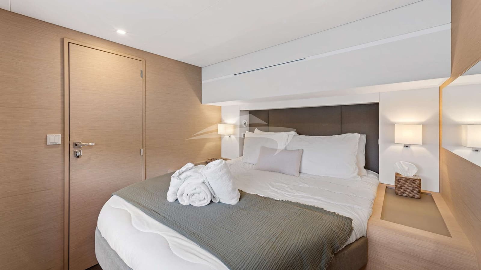 PLUS 10, photo from the yacht portfolio 17