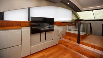 Saloon TV