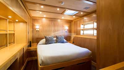 Double Cabin