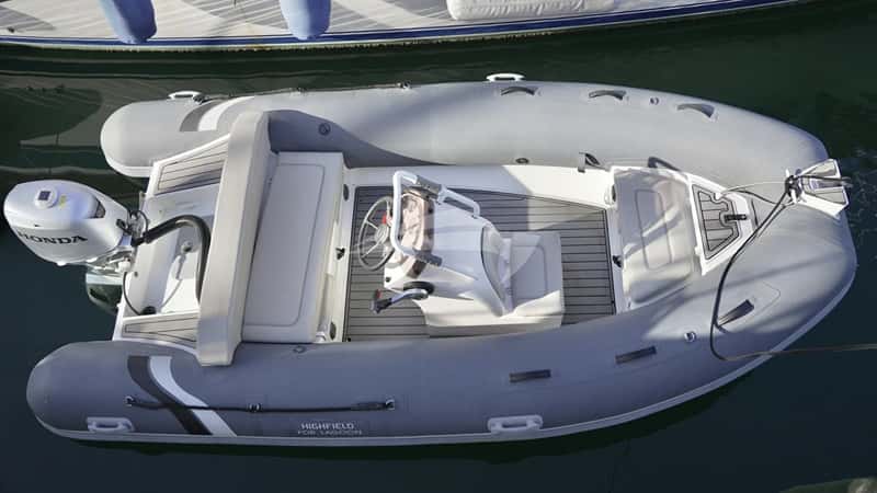 BALTHAZAR 17m sailing yacht charter, photo 9