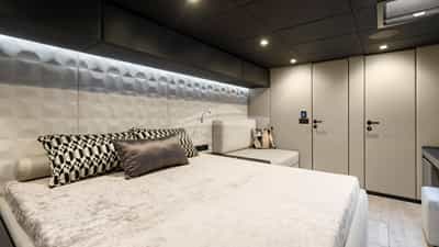 GRAYA guest cabin