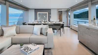 Main Salon (Sistership)