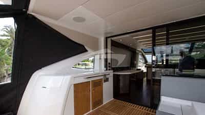 Aft deck wet bar/grill/champagne deep ice bucket