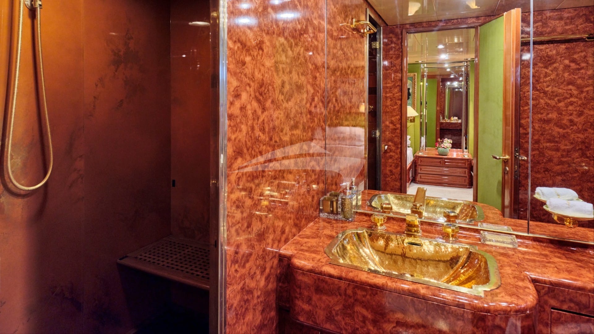 Twin Cabin Bathroom 2