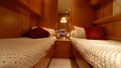 Twin Cabin
