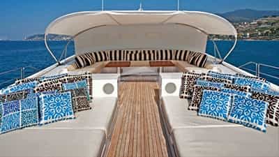 Sundeck and sunpads
