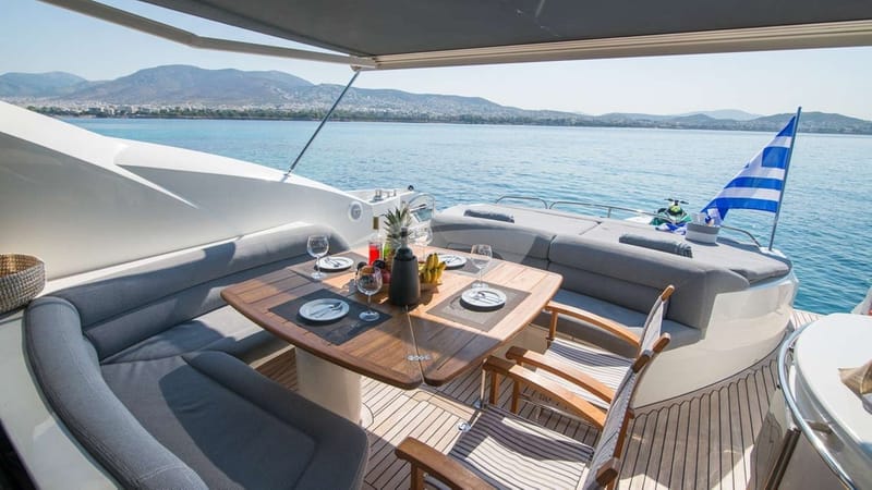 Deck Dining