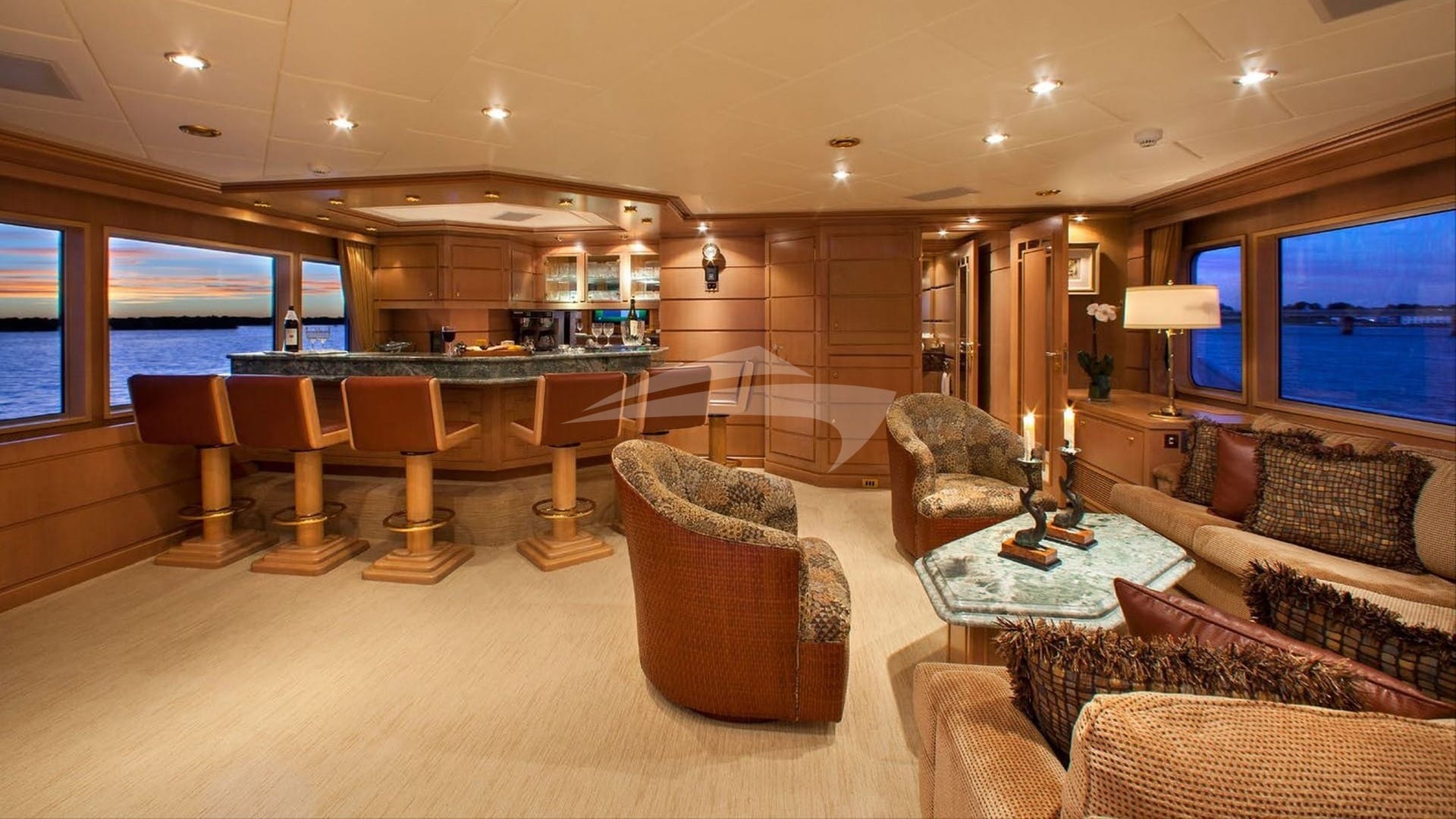 Main saloon and bar area