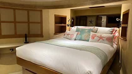 ISLAND GIRL 34m motor yacht charter, photo 7