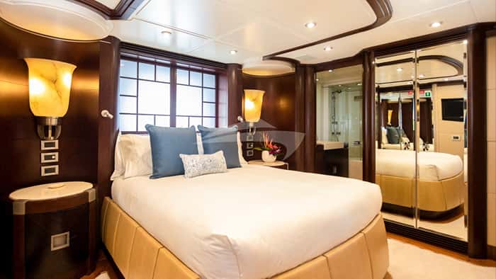 DE LISLE III 42m motor yacht charter, photo 5