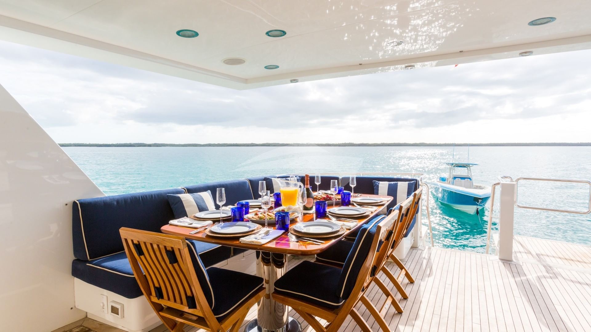 Aft Deck Dining