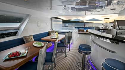 SHE'S A PEACH 33m motor yacht charter, photo 8