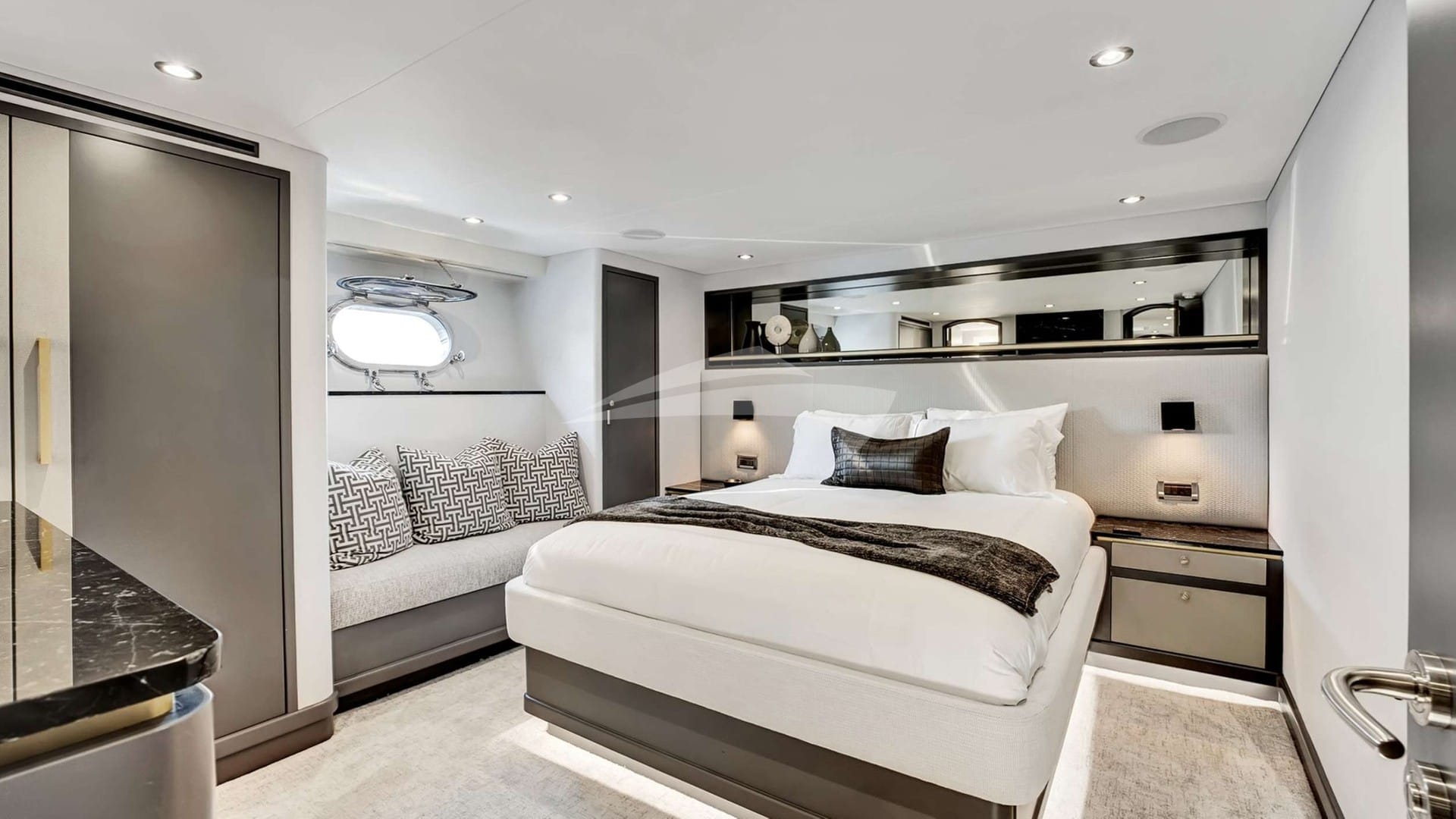 Queen Guest Stateroom