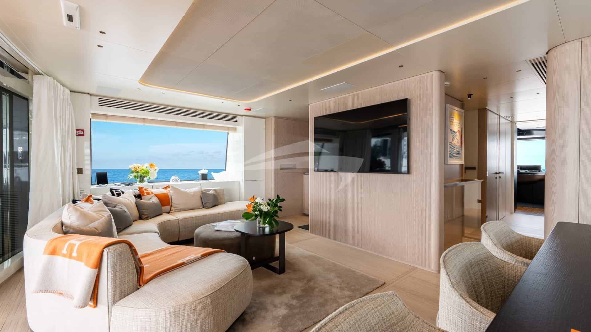 Sky Lounge & Bar