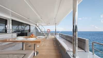 Aft Cockpit Dining and Bench Area