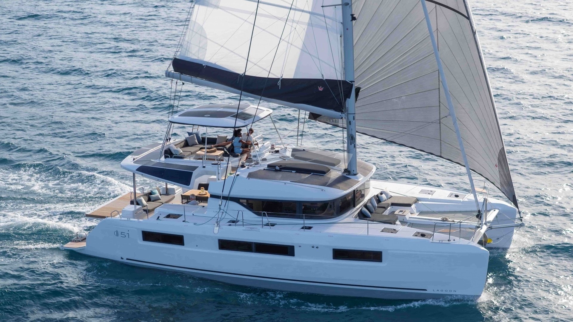 Eldamar under sail