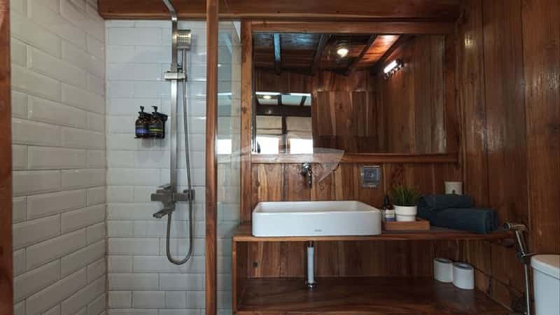 AUGUSTINE PHINISI 32m sailing yacht charter, photo 8