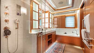 En suite bathroom