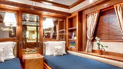 Twin Cabin