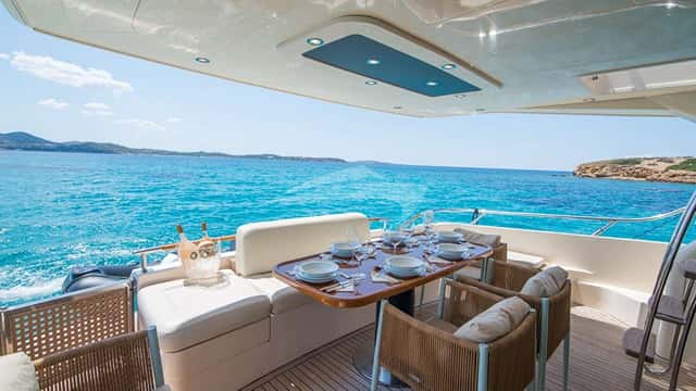 ANTAMAR II yacht charter photo 4