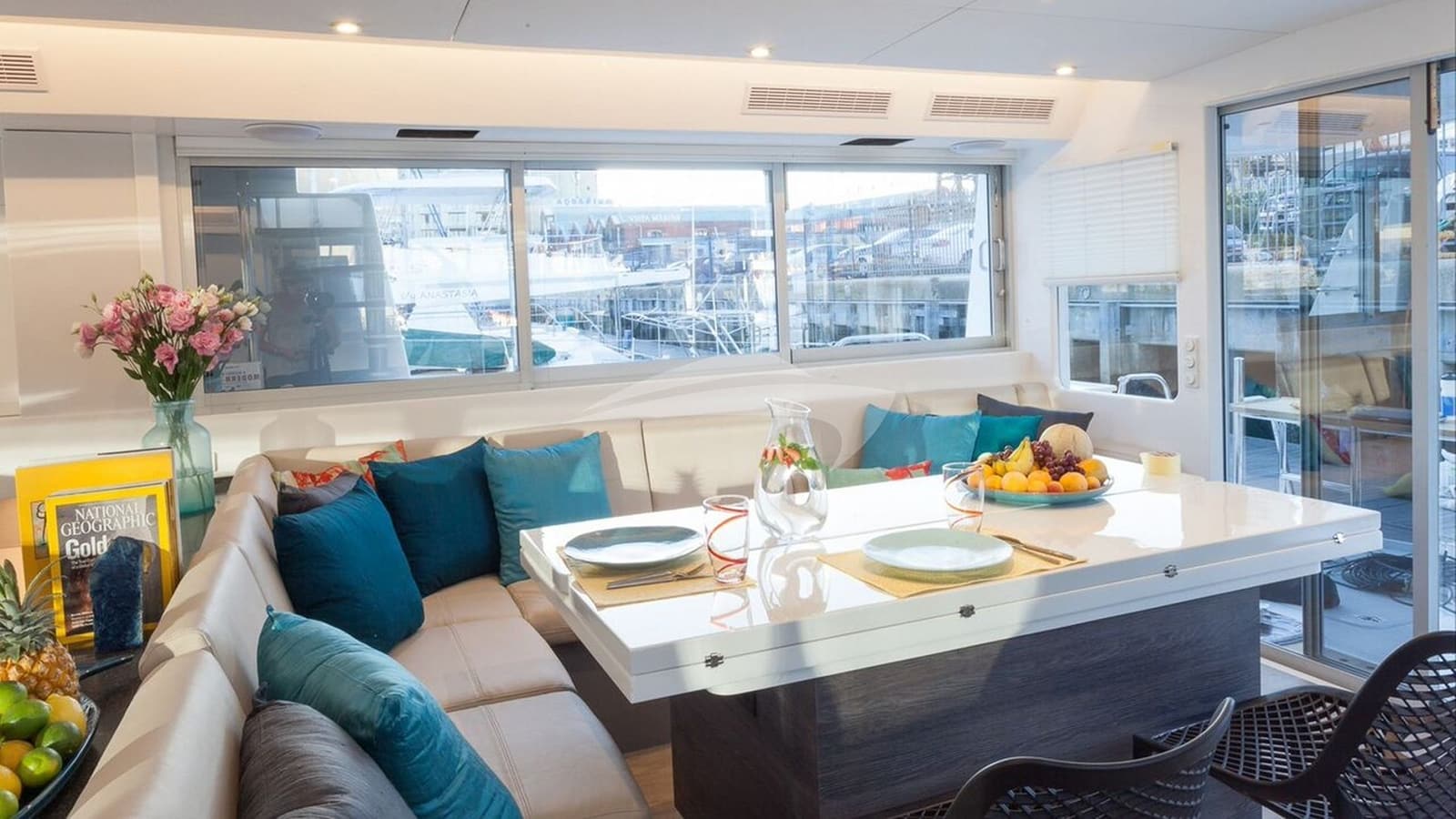 OUT OF OFFICE, Aufnahme aus dem Yachtportfolio 8
