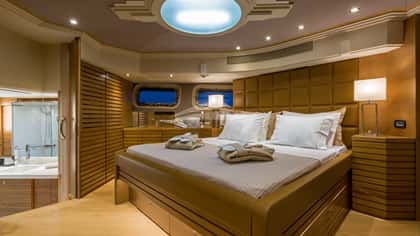 AQUARELLA 42m motor yacht charter, photo 11