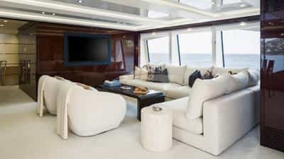 Main Saloon 2