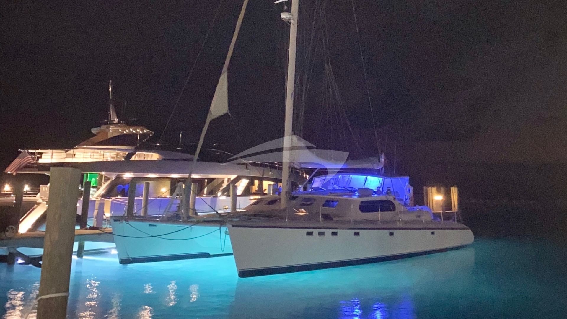 Night aboard PURA VIDA