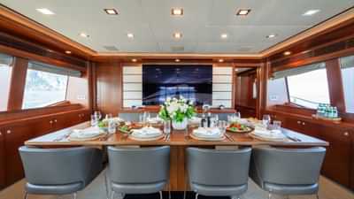 Fine dining in main saloon