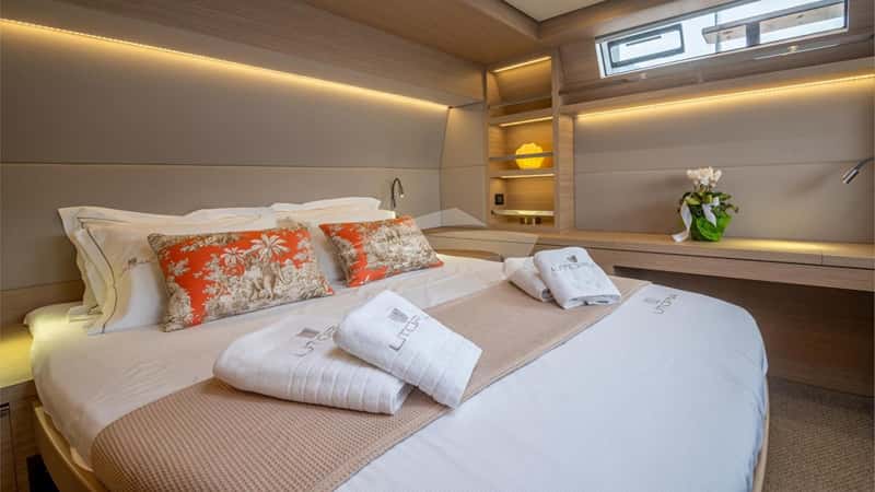 UTOPIA 17m sailing yacht charter, photo 10