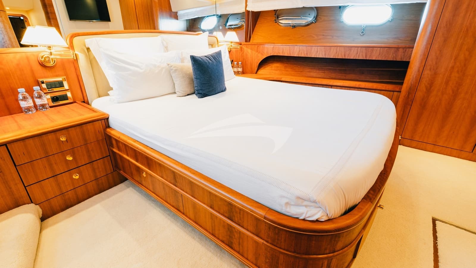 LADY AMANDA, photo from the yacht portfolio 8