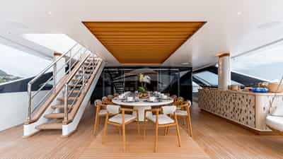 Upper deck aft