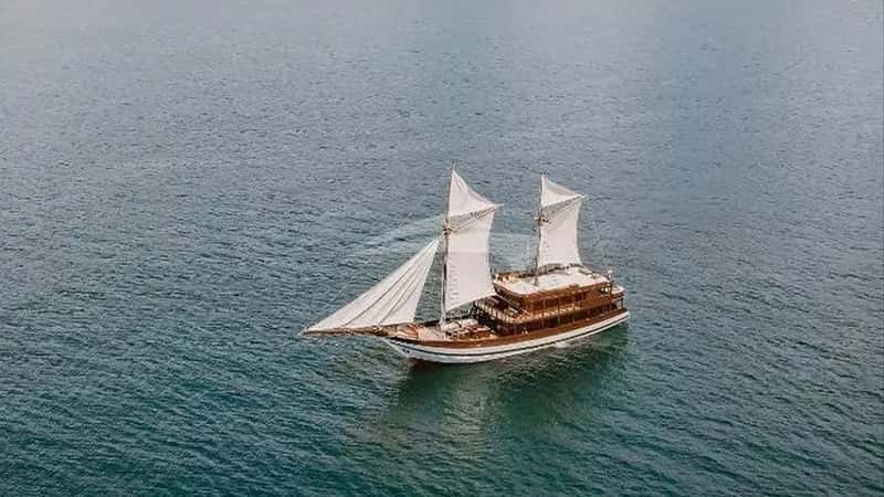 SAMSARA SAMUDRA 42m sailing yacht charter, photo 4