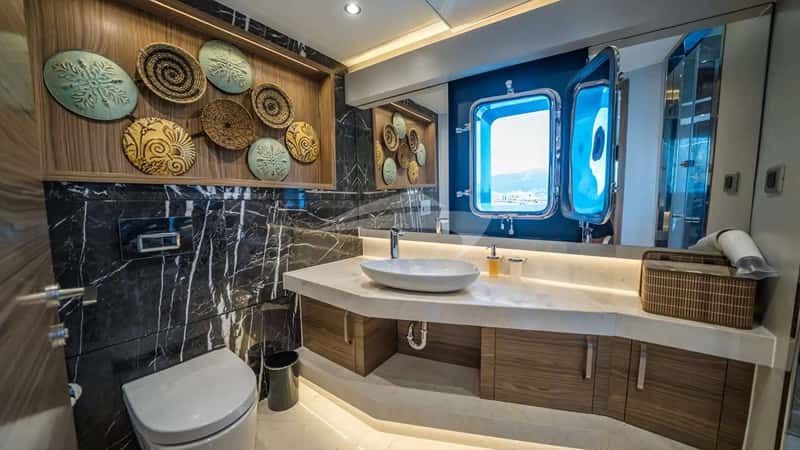 DEEP WATER 39m motor yacht charter, photo 6