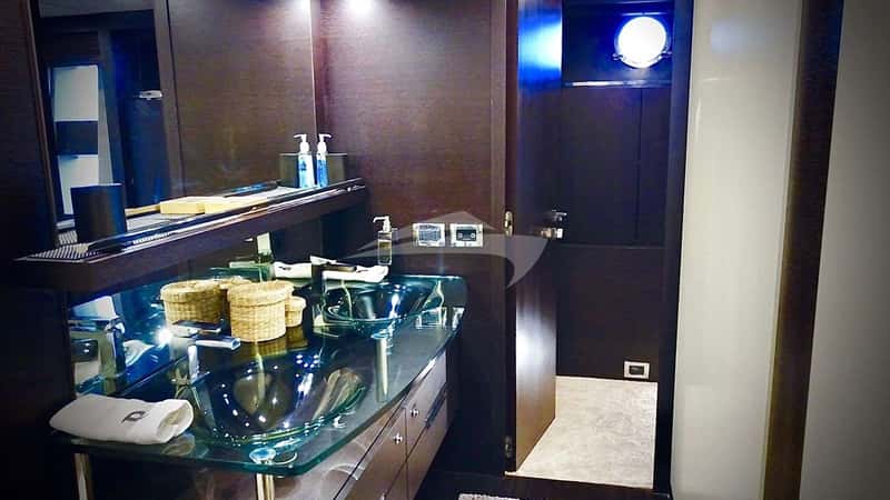 LEONARDO 26m motor yacht charter, photo 8