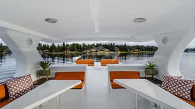 Flybridge