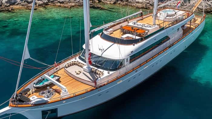 LOVE STORY 43m motor yacht charter, photo 5