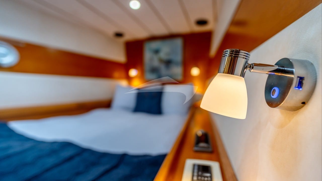 Forward Starboard Guest Ensuite Stateroom