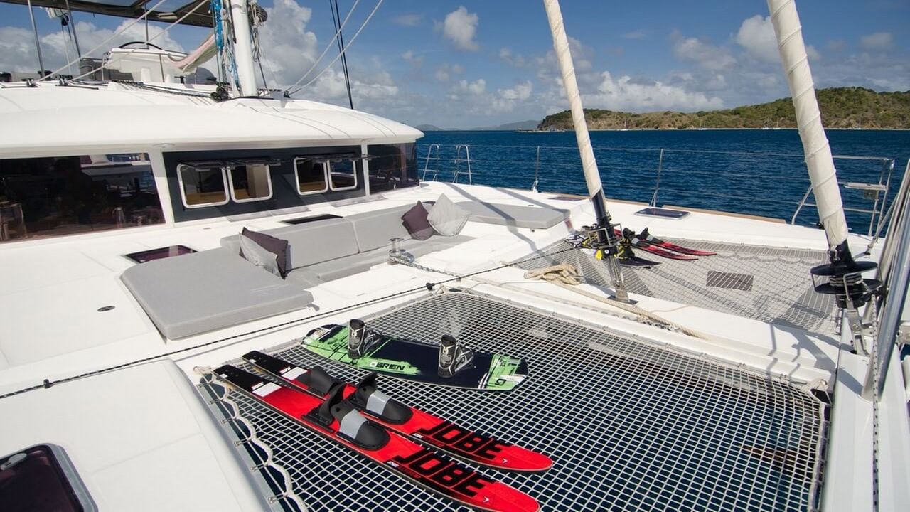 Bow lounging area and the tramps