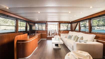 SPIRIT OF MK 34m motor yacht charter, photo 11