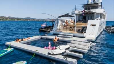 Netted sea pool