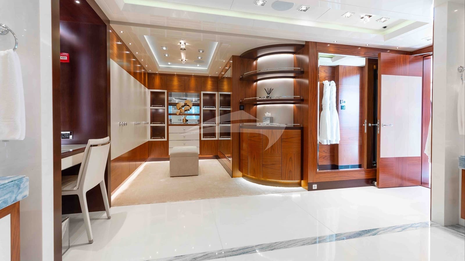 QUANTUM OF SOLACE, photo from the yacht portfolio 23