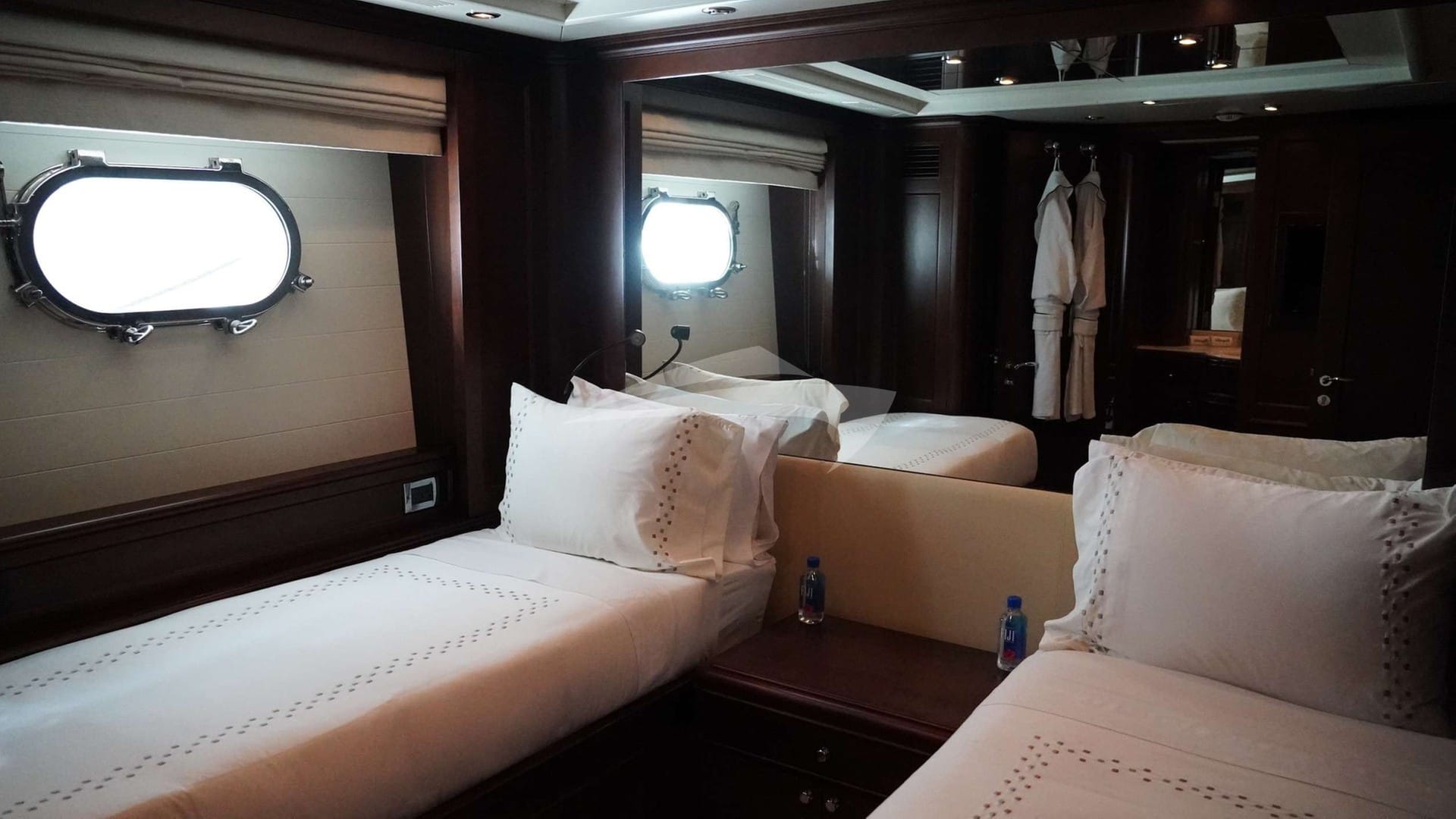 Lower deck - Starboard twin Stateroom