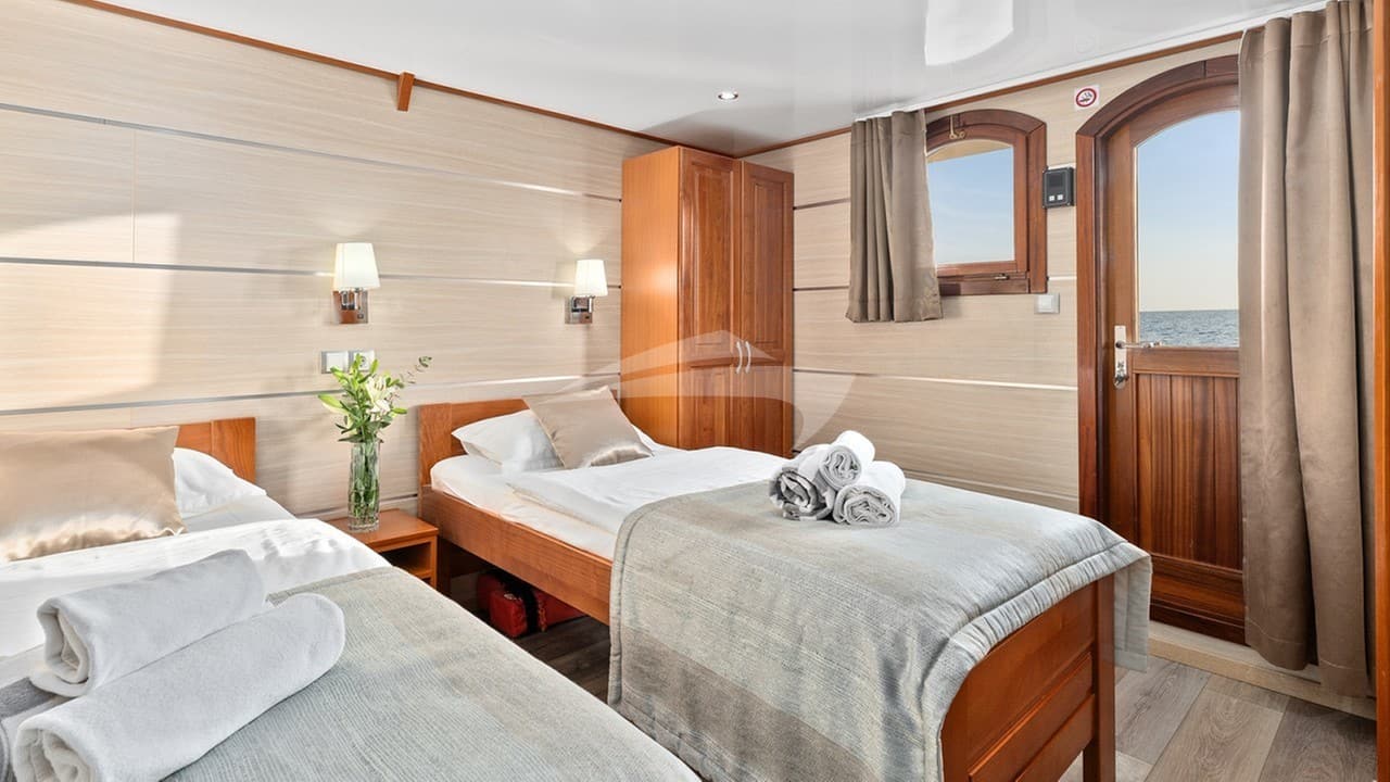 KARIZMA, photo from the yacht portfolio 24